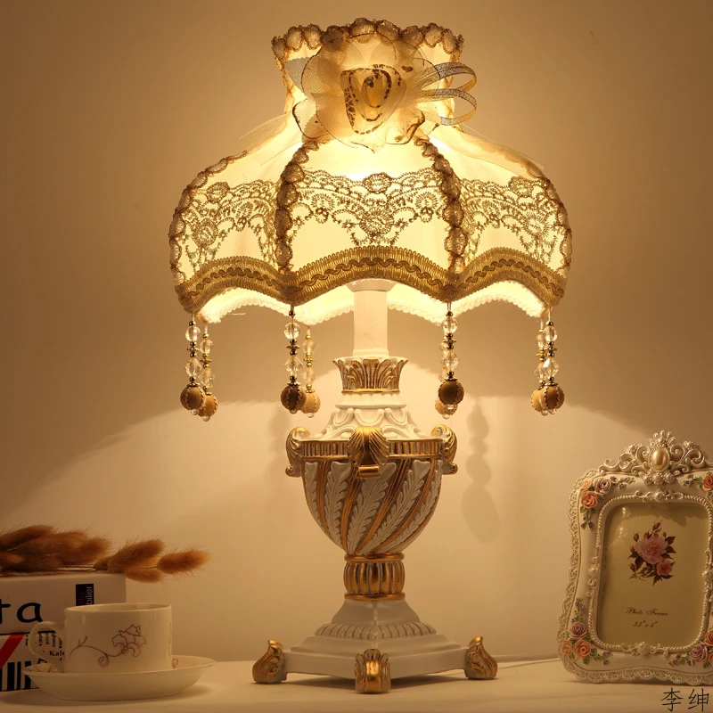 Nordic Princess Vintage Table  - огляд і ціна Resin Art Floor