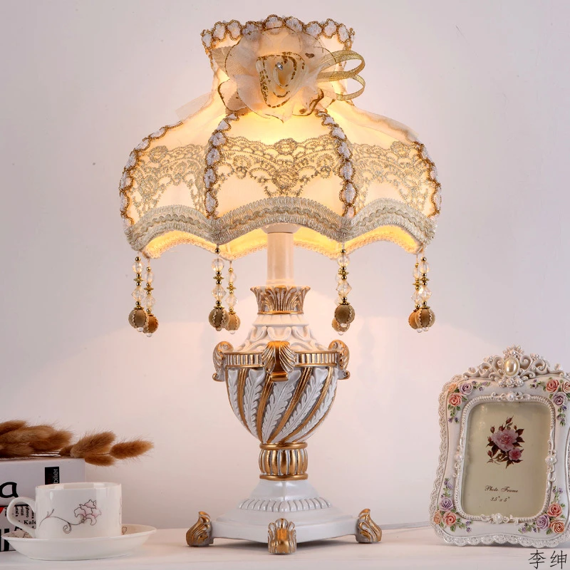 Nordic Princess Vintage Table  - огляд і ціна Resin Art Floor