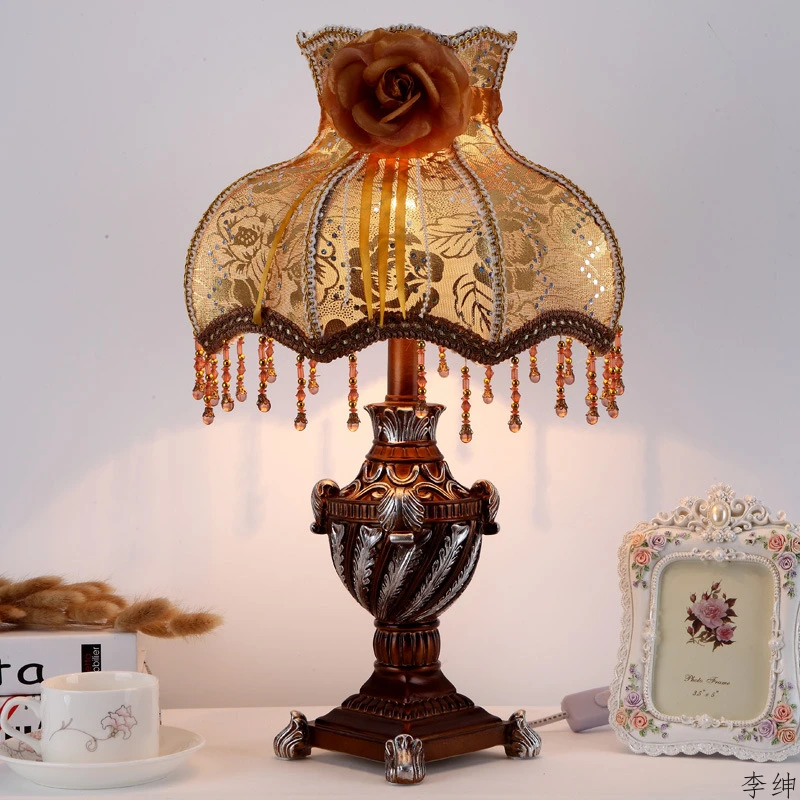 Nordic Princess Vintage Table  - огляд і ціна Resin Art Floor